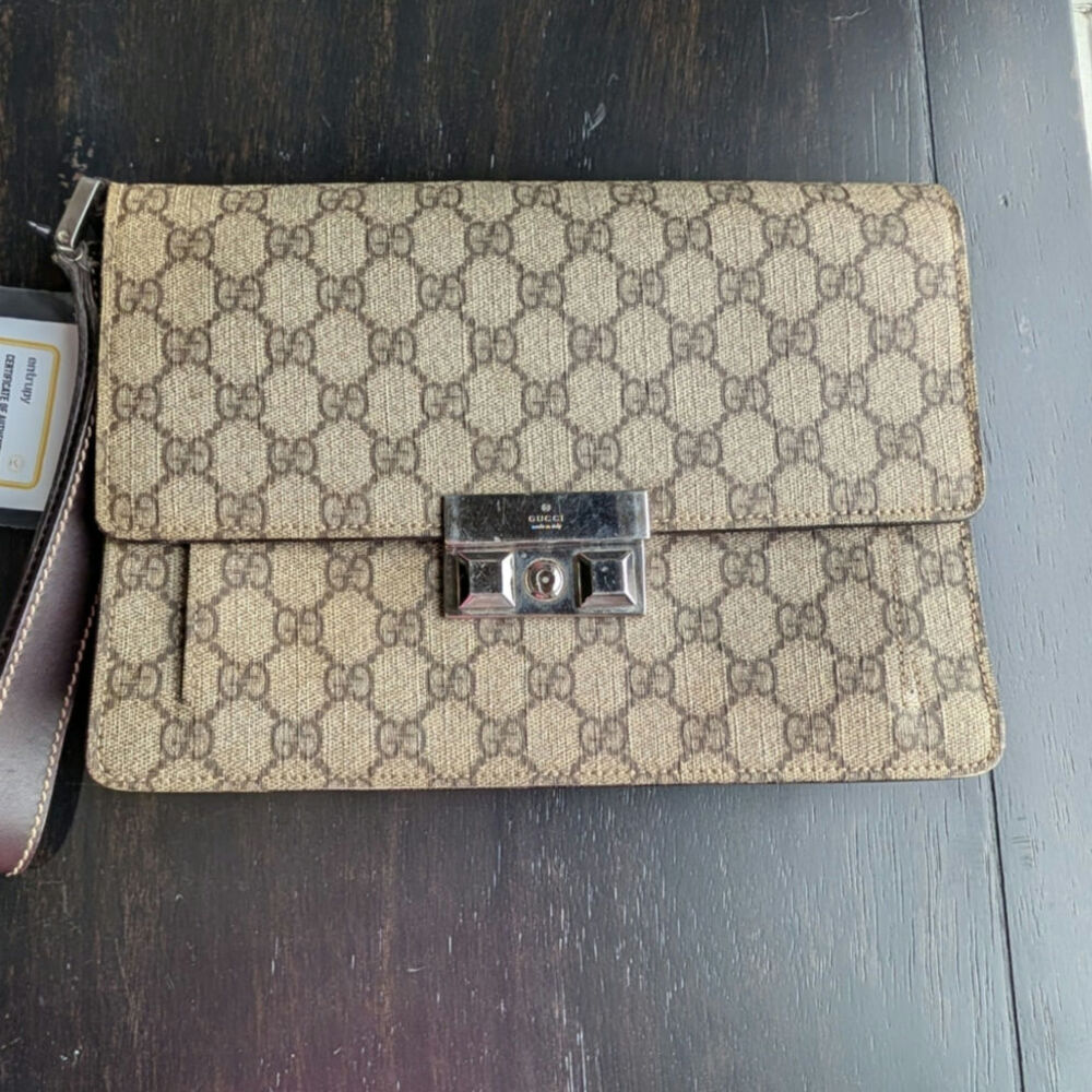 Vintage Gucci GG Supreme Clutch Bag